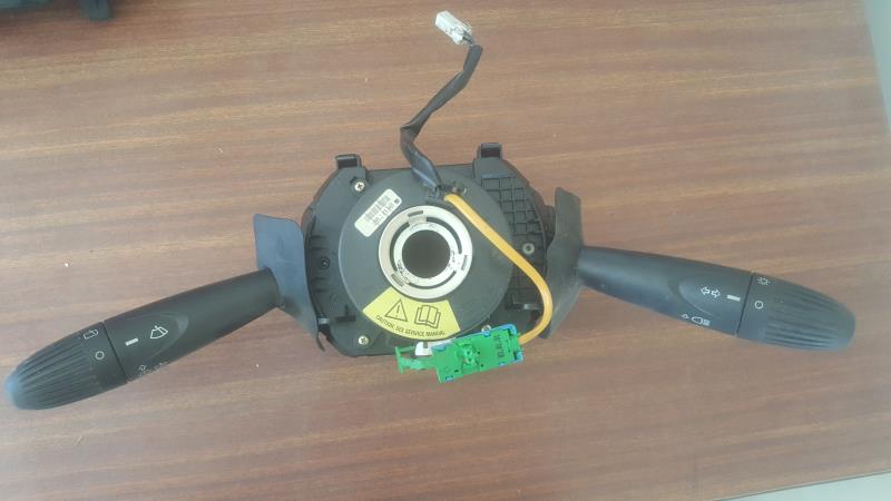 Commodo FIAT PUNTO 2  - 1