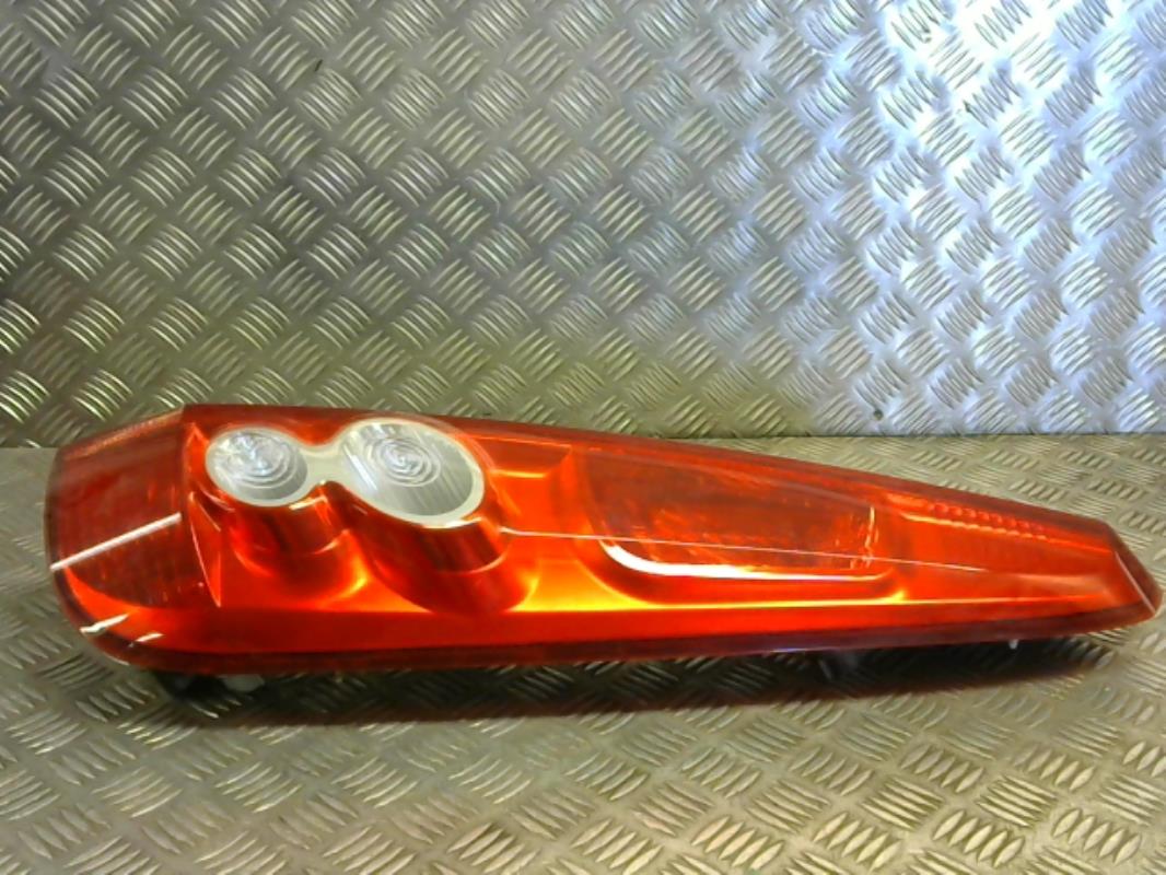Fanale posteriore principale destro (luci) FORD FIESTA 5 PHASE 2 Gasolina - 1