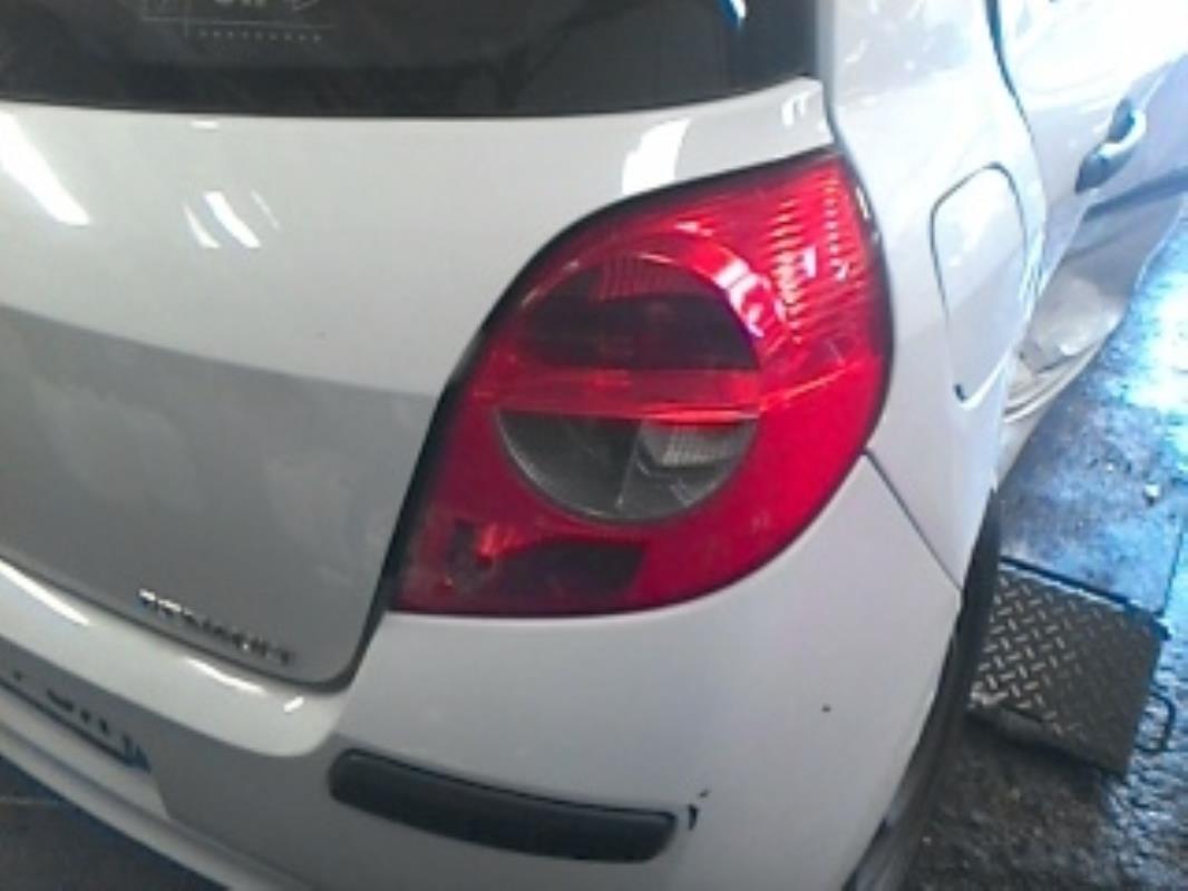Fanale posteriore principale destro (luci) RENAULT CLIO 3 PHASE 1 Gasolina - 1