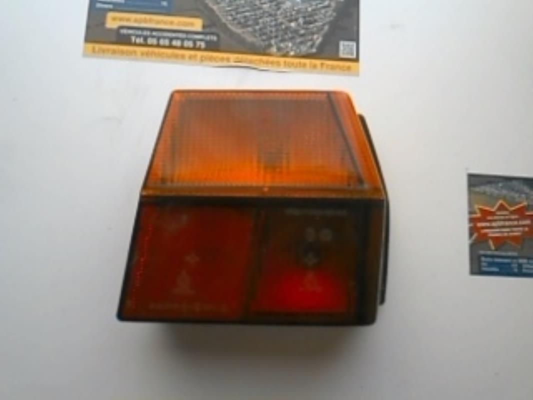 Fanale posteriore principale destro (luci) SKODA FAVORIT PHASE 1  - 1