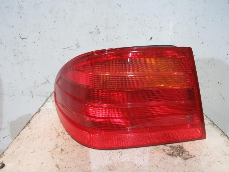 Fanale posteriore principale sinistro (luci) MERCEDES CLASSE E 210 PHASE 1 Diésel - 1
