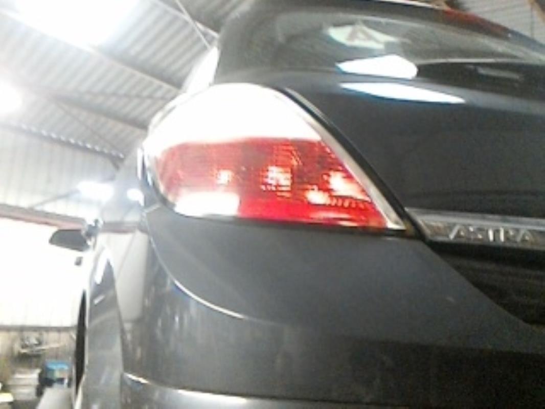 Fanale posteriore principale sinistro (luci) OPEL ASTRA H PHASE 1 Diésel - 1