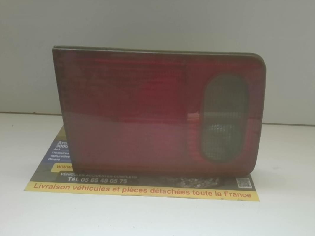 Feu arriere secondaire gauche (feux) AUDI A8 1 PHASE 2  - 1
