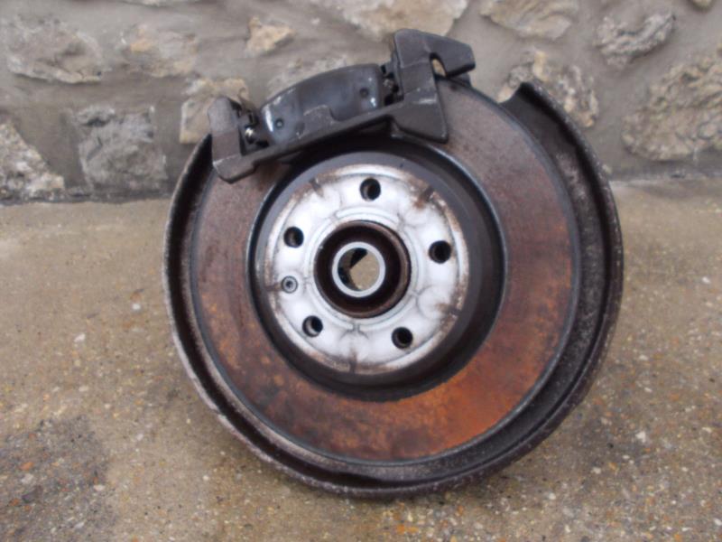 Fusee arriere droit AUDI Q5 1 PHASE 1 Diesel - 1