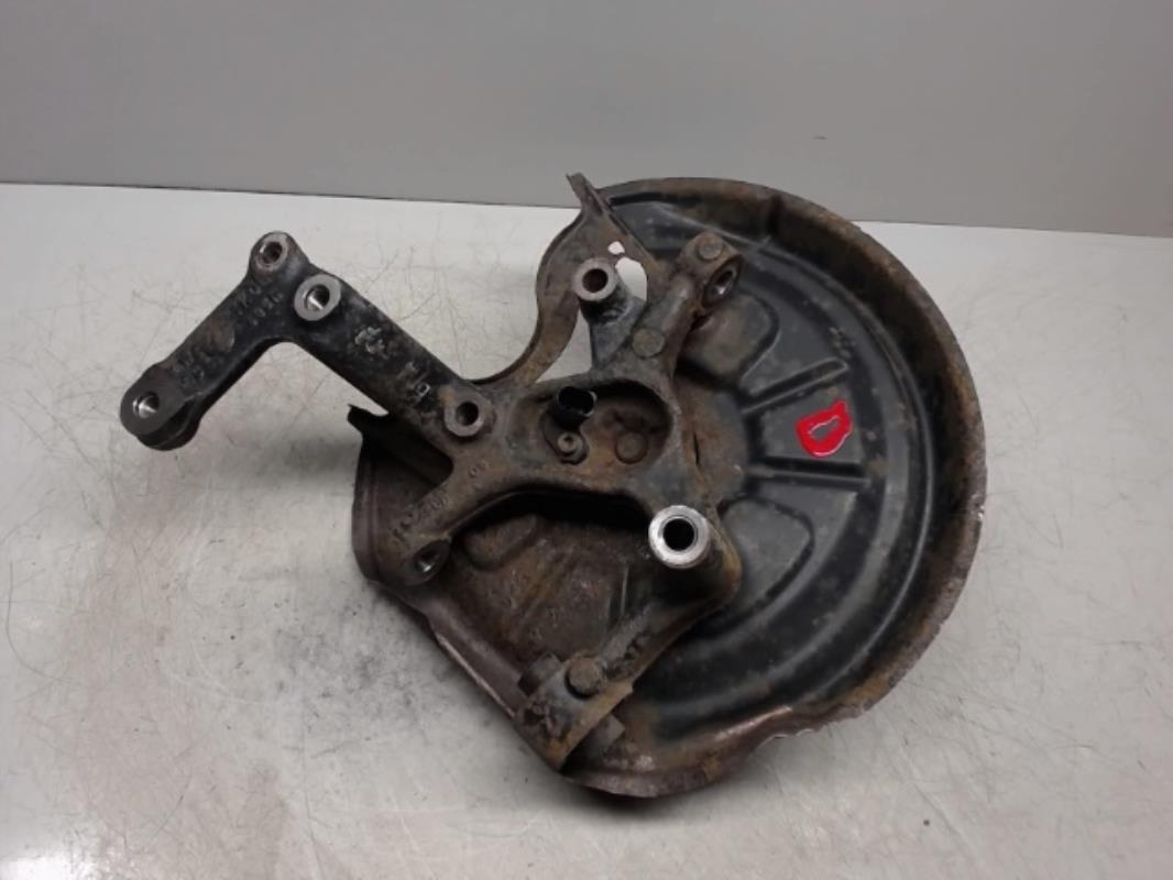 Fusee arriere droit VOLKSWAGEN GOLF 5 Diesel - 1