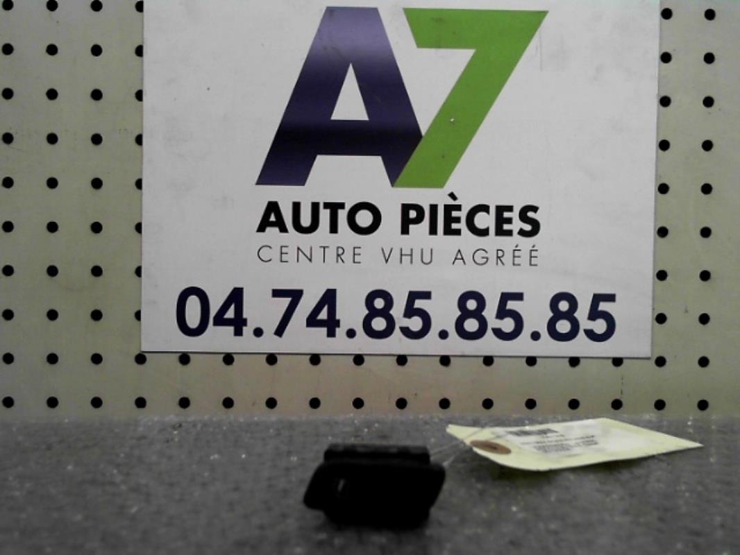 Interruttore lavacristalli anteriore destro VOLKSWAGEN POLO 4 PHASE 2 Diésel - 1