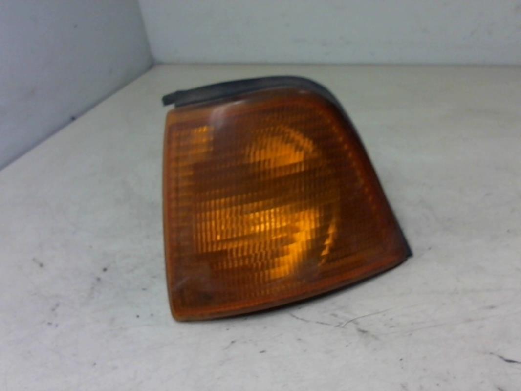 Optique avant secondaire gauche (feux)(clignotant) AUDI 80 3 AVANT PHASE 2 BREAK Essence - 1