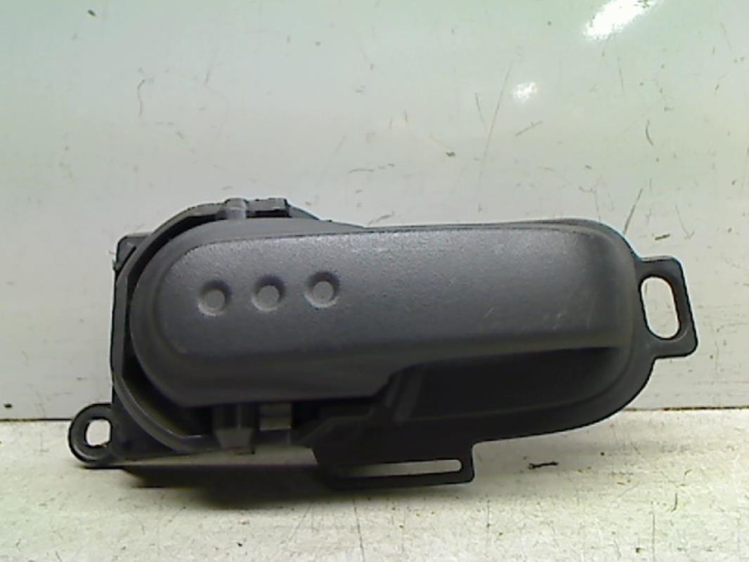 Poignee interieur avant gauche NISSAN NOTE 1 PHASE 2 Diesel - 1