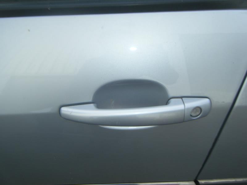 Maniglia portiera anteriore sinistra PEUGEOT 407 PHASE 1 BREAK Diésel - 1