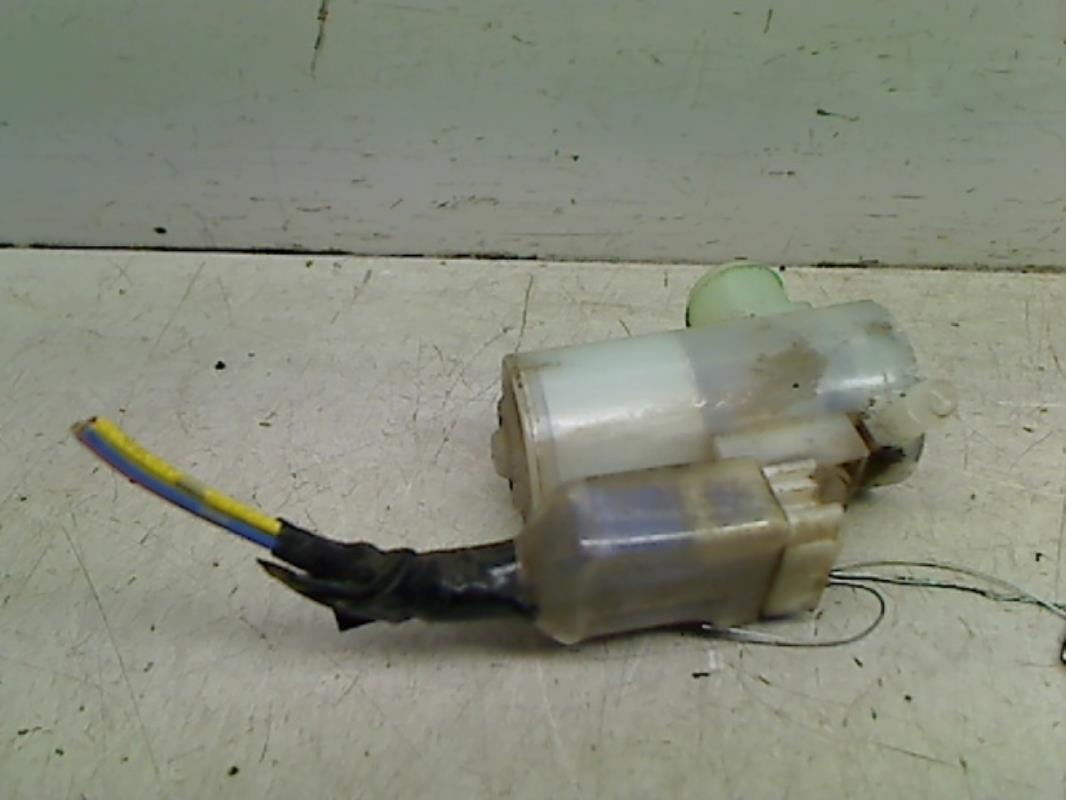 Pompe lave glace avant SUZUKI SWIFT 3 Diesel - 1