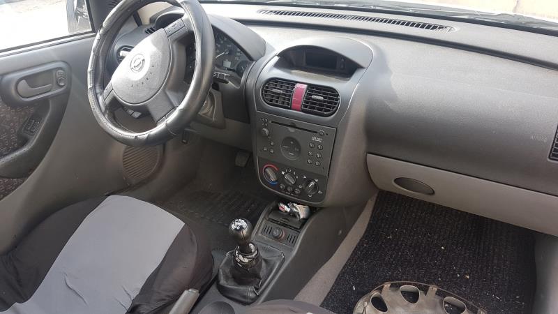 Image Feu arriere principal gauche (feux) - OPEL CORSA C