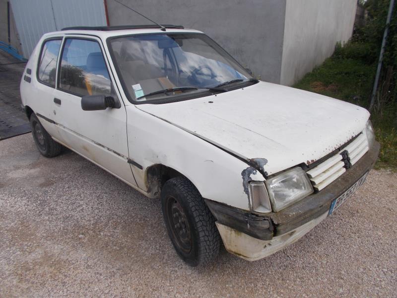 Chiusura non centralizzata anteriore sinistra PEUGEOT 205 PHASE 2 Diésel - 1