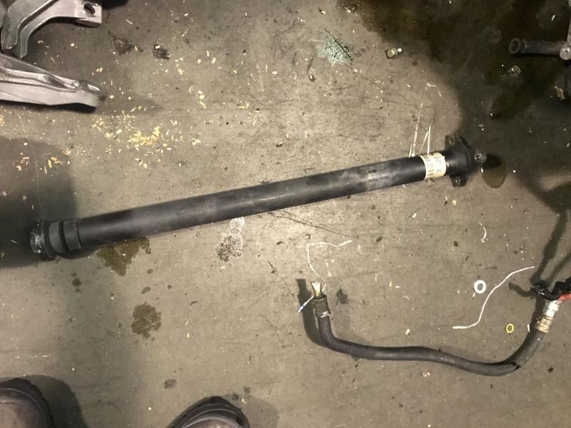Arbre de transmission avant BMW X5 E53  - 1