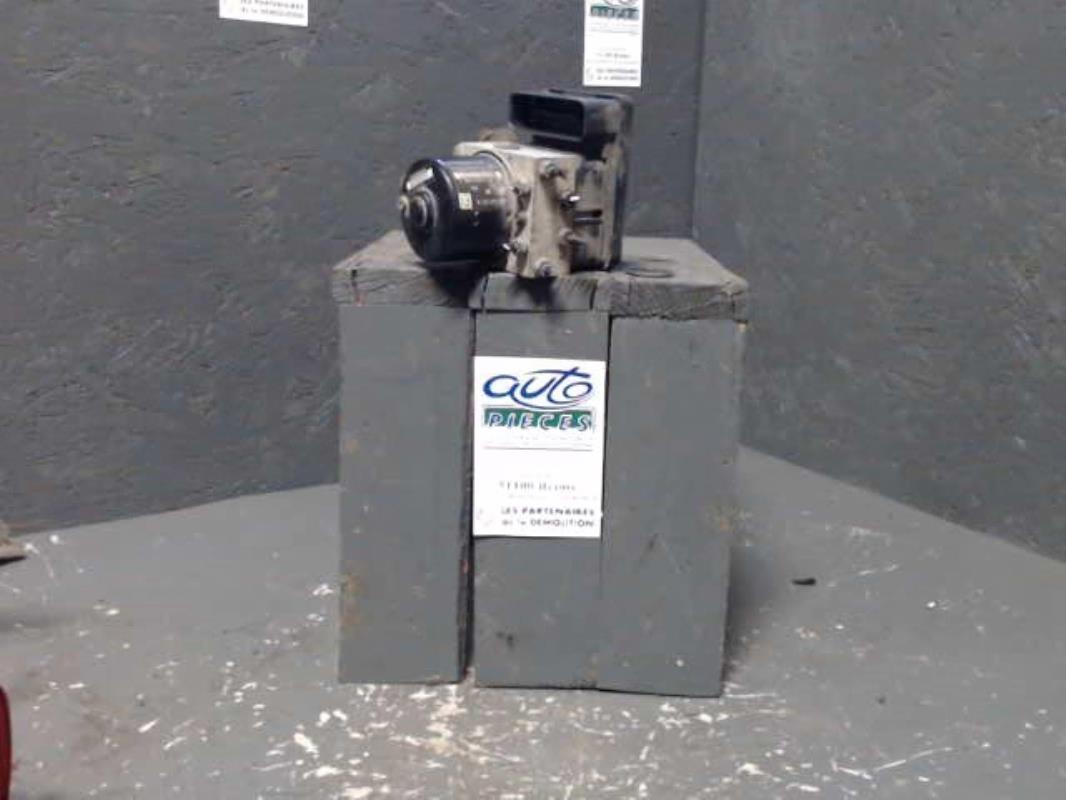 Bloc ABS (freins anti-blocage) AUDI A3 2 PHASE 1 Diesel - 1