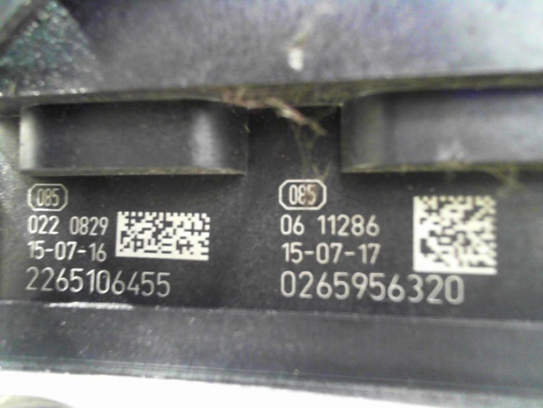 Blocco ABS (antibloccaggio freni) RENAULT TWINGO 3 PHASE 1 Gasolina - 1