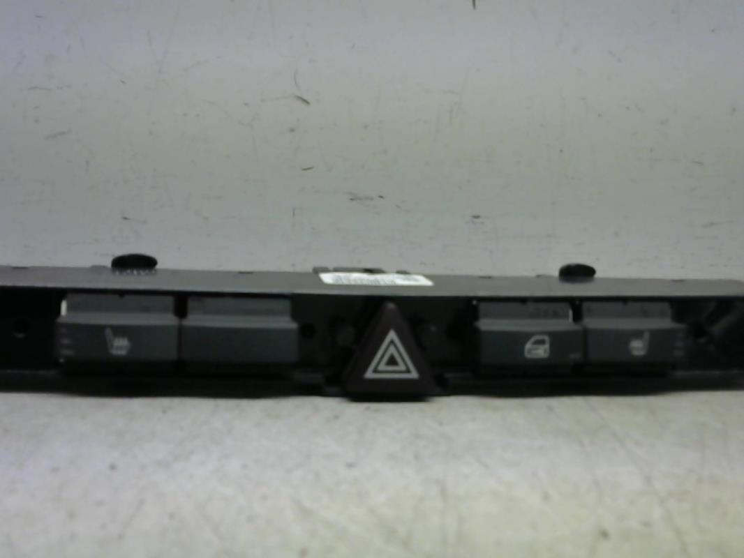 Bouton de warning OPEL ASTRA H TWINTOP CABRIOLET Diesel - 1