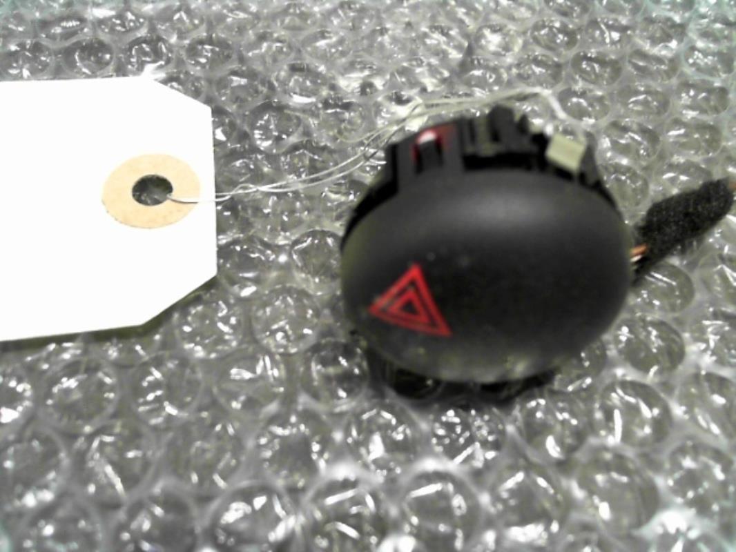 Bouton de warning MINI MINI 2 R56 PHASE 1 Essence - 1