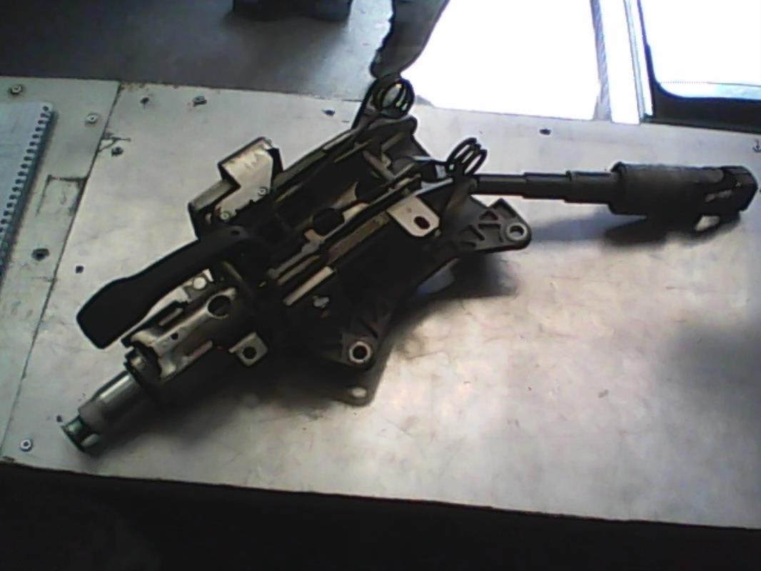 Colonne de direction AUDI A4 2 AVANT PHASE 1 BREAK Essence - 1