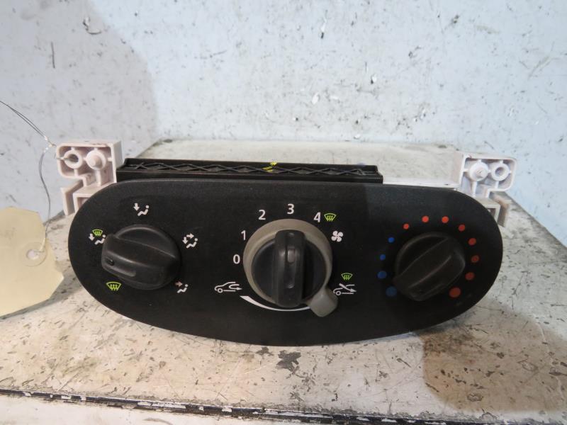 Commande chauffage DACIA SANDERO 1 Essence/GPL - 1