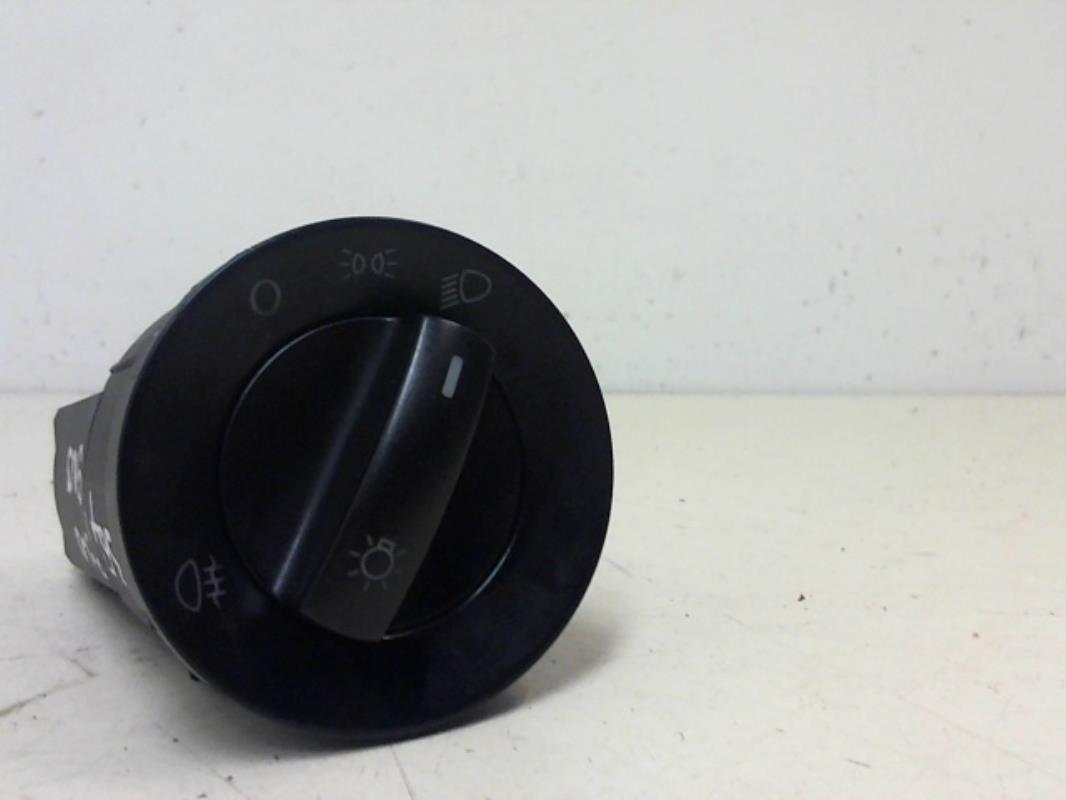 Commande de phare VOLKSWAGEN POLO 4 PHASE 2 Essence - 1