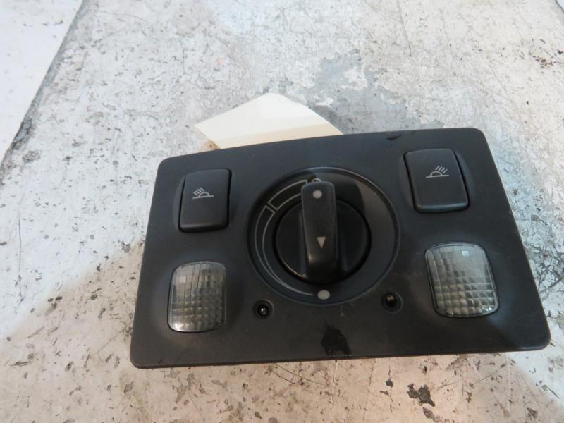 Eclairage de plafonnier AUDI A6 2 AVANT PHASE 2 BREAK Diesel - 1