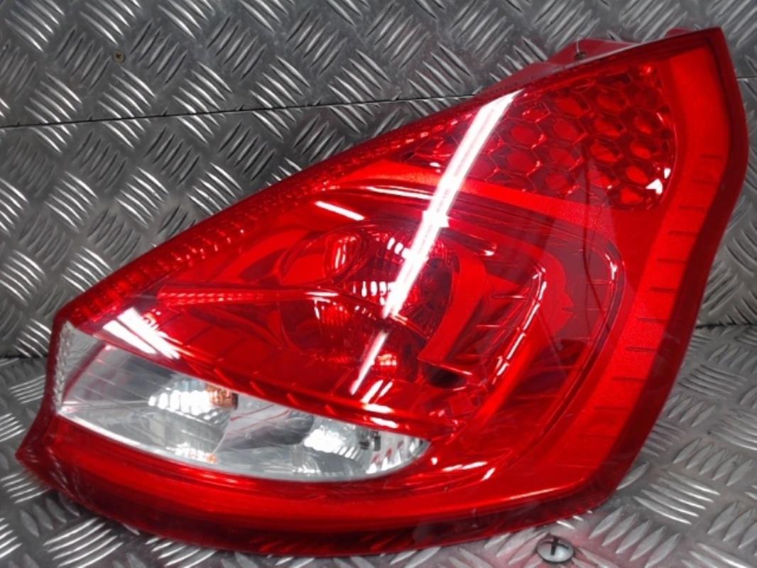 Fanale posteriore principale destro (luci) FORD FIESTA 6 PHASE 1 Diésel - 1