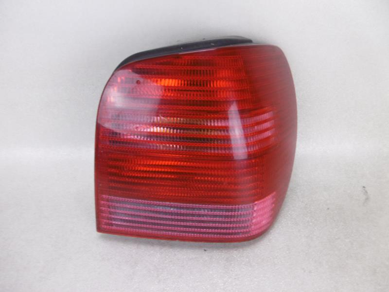 Fanale posteriore principale destro (luci) VOLKSWAGEN POLO 3  - 1