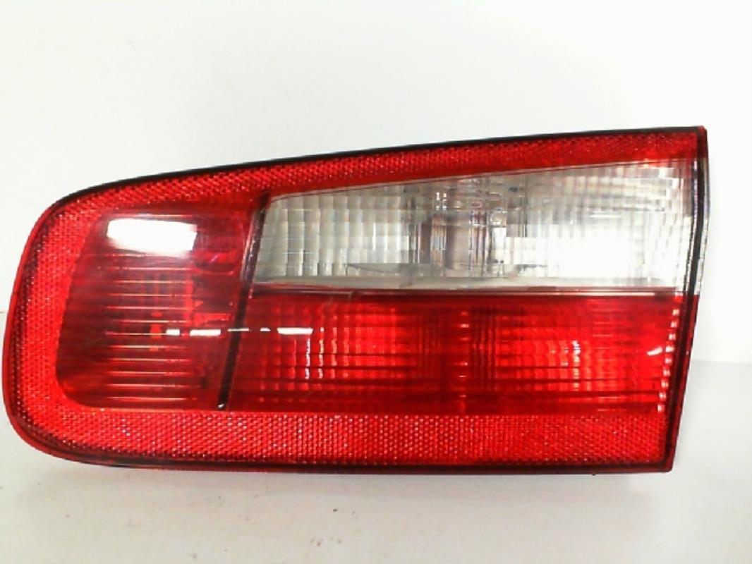 Feu arriere secondaire droit (feux) RENAULT LAGUNA 2 PHASE 1 Diesel - 1