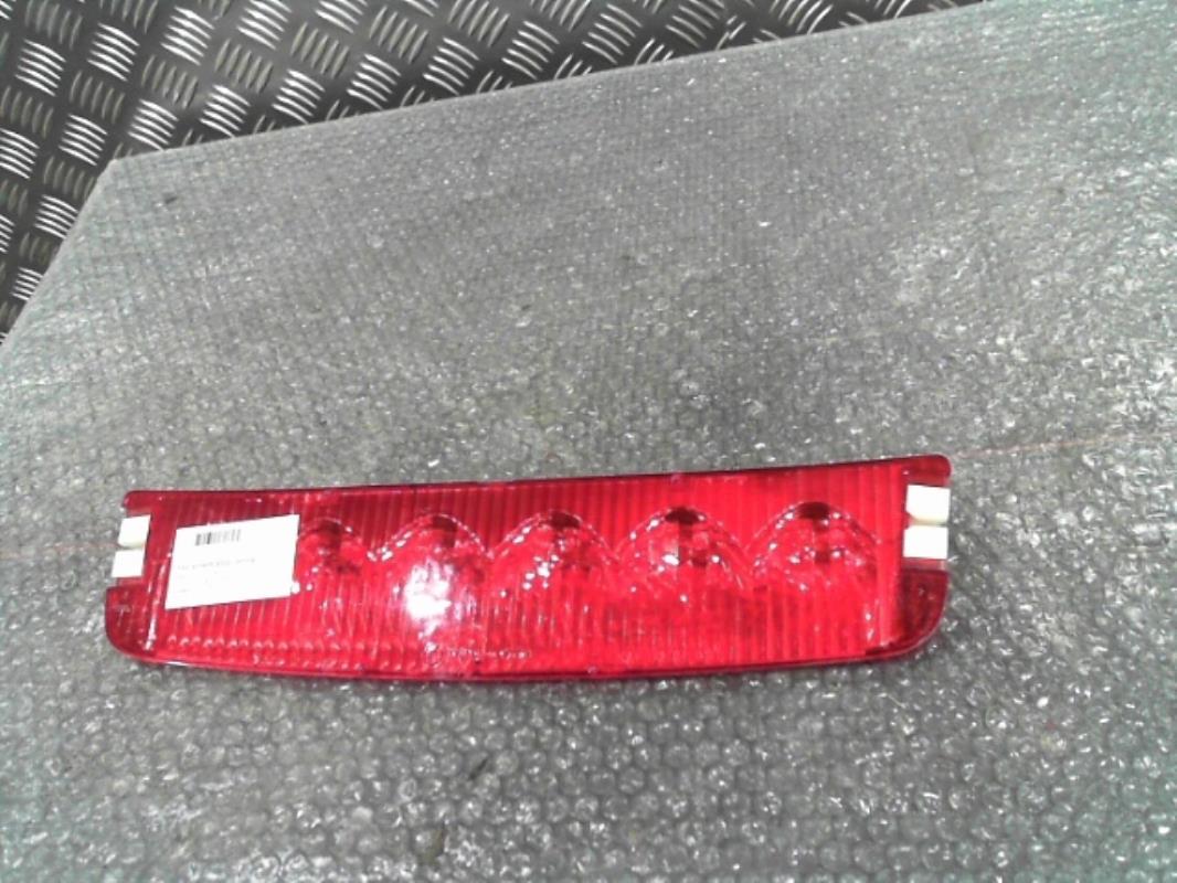 Feu arriere stop central BMW SERIE 3 E36 COMPACT Essence - 1