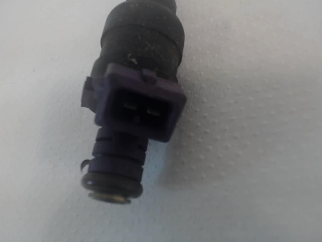 Injecteurs VOLVO V 40 1 PHASE 1 BREAK Essence - 1