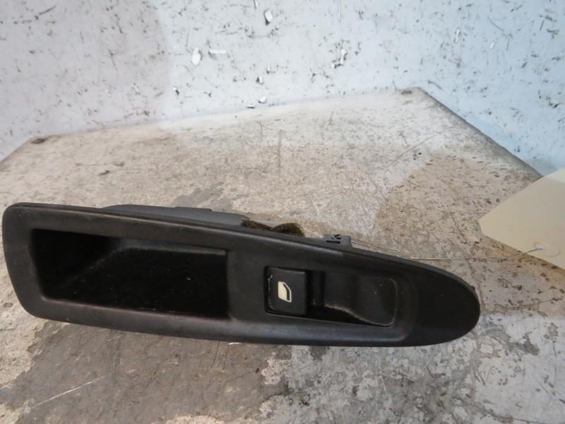 Interruttore lavacristalli posteriore destro CITROEN C4 1 PHASE 1 Diésel - 1