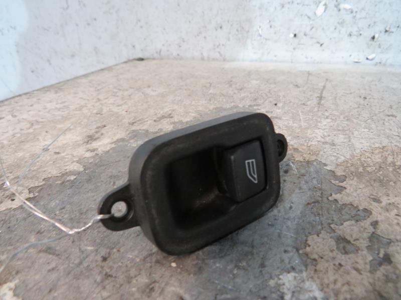 Interruttore lavacristalli posteriore destro VOLVO S 40 2 PHASE 1 Diésel - 1