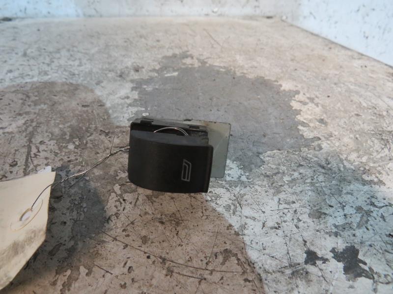 Interruttore lavacristalli posteriore sinistro AUDI A3 1 PHASE 2 Diésel - 1