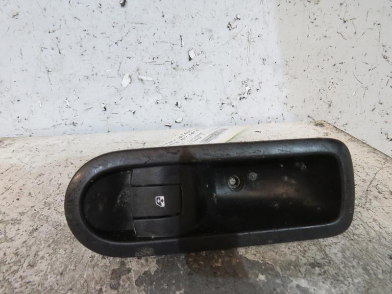 Interruttore lavacristalli posteriore sinistro RENAULT MEGANE 2 PHASE 1 Diésel - 1