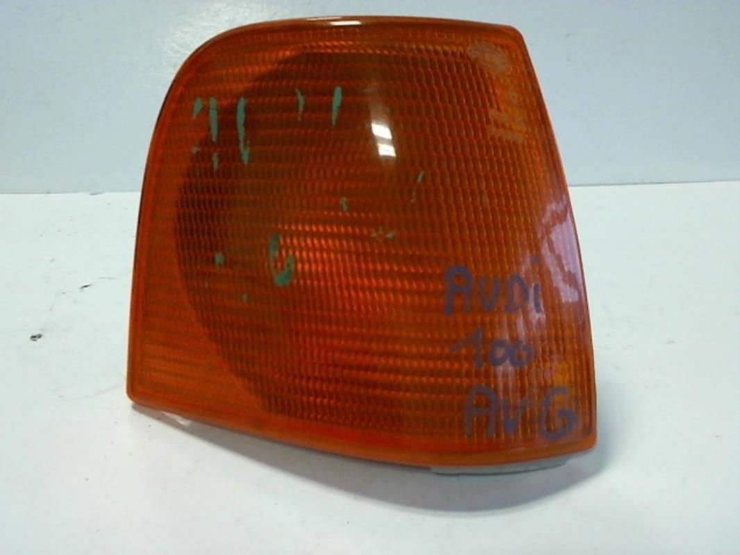 Optique avant secondaire droit (feux)(clignotant) AUDI 100 2  - 1