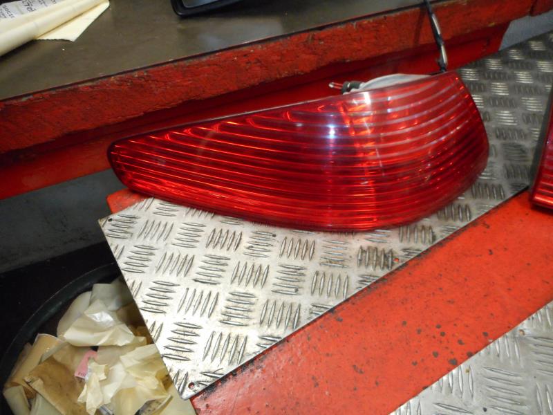Fanale posteriore principale sinistro (luci) PEUGEOT 607 PHASE 1 Diésel - 1