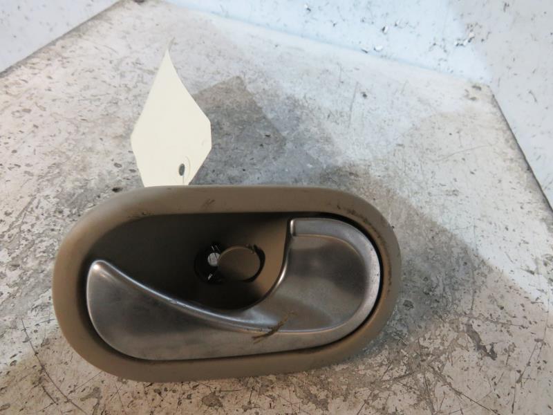 Maniglia interna posteriore destra RENAULT SCENIC 2 PHASE 2 Diésel - 1