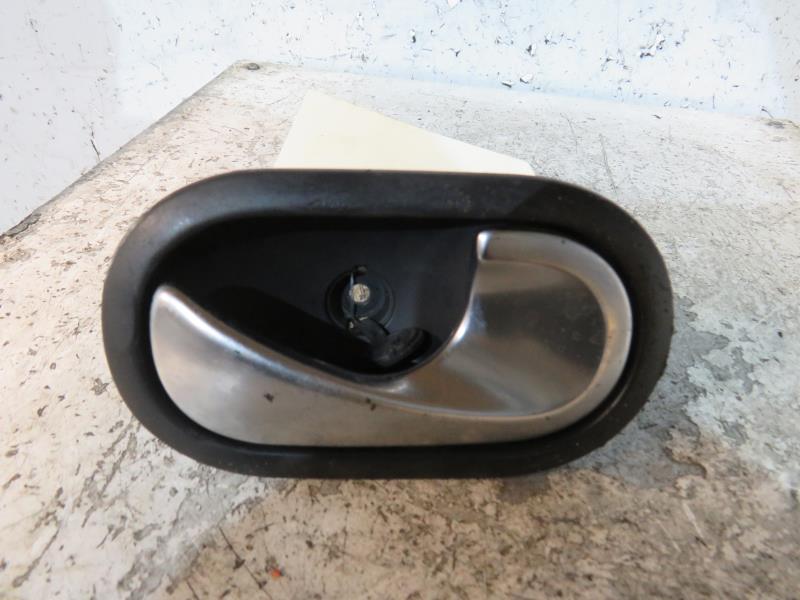 Maniglia interna posteriore destra RENAULT MEGANE 2 PHASE 1 Diésel - 1