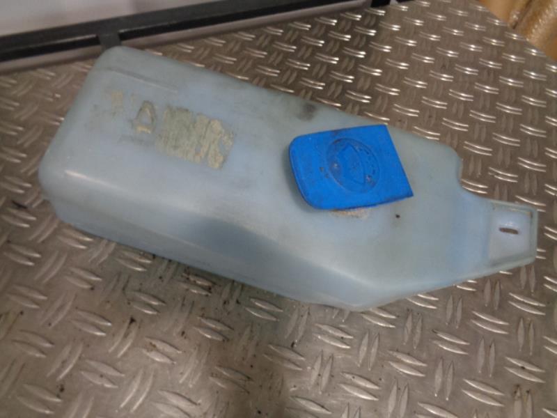 Vase de lave glace VOLKSWAGEN POLO 2  - 1