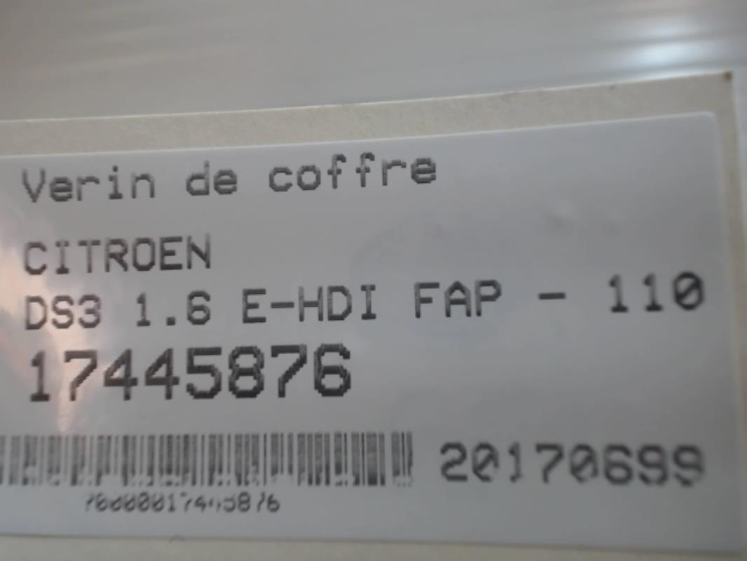 Image Verin de coffre - CITROEN DS3