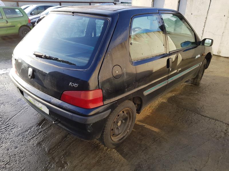 Image Feu arriere principal droit (feux) - PEUGEOT 106