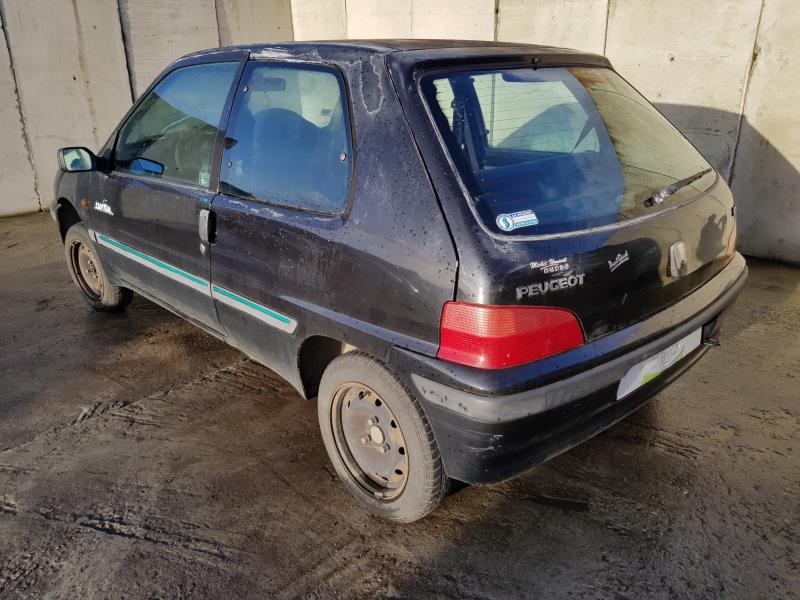 Image Feu arriere principal droit (feux) - PEUGEOT 106