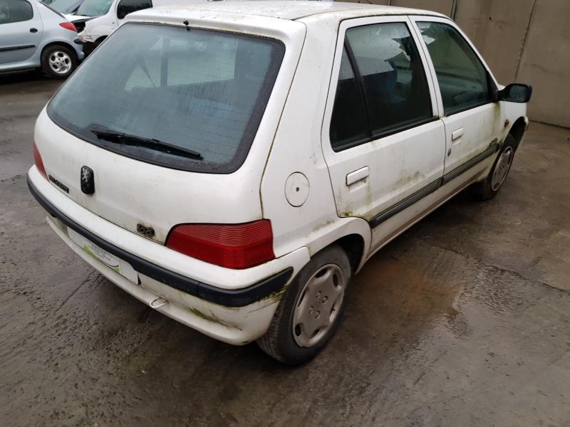 Image Feu arriere principal droit (feux) - PEUGEOT 106