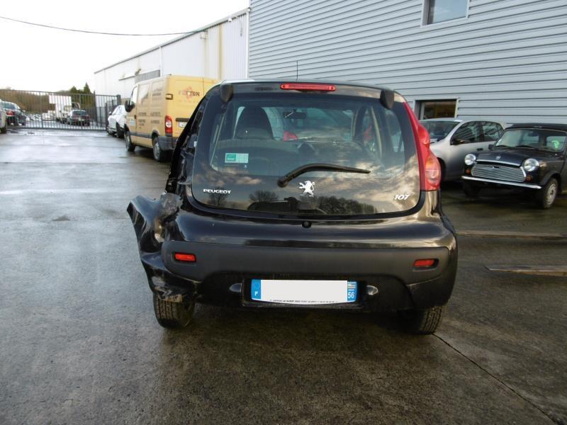 Image Feu arriere principal droit (feux) - PEUGEOT 107