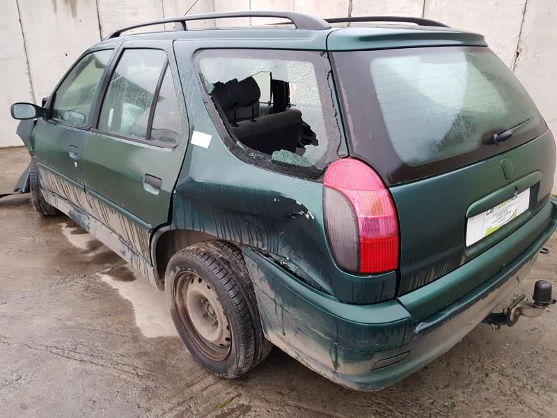 Image Feu arriere principal gauche (feux) - PEUGEOT 306