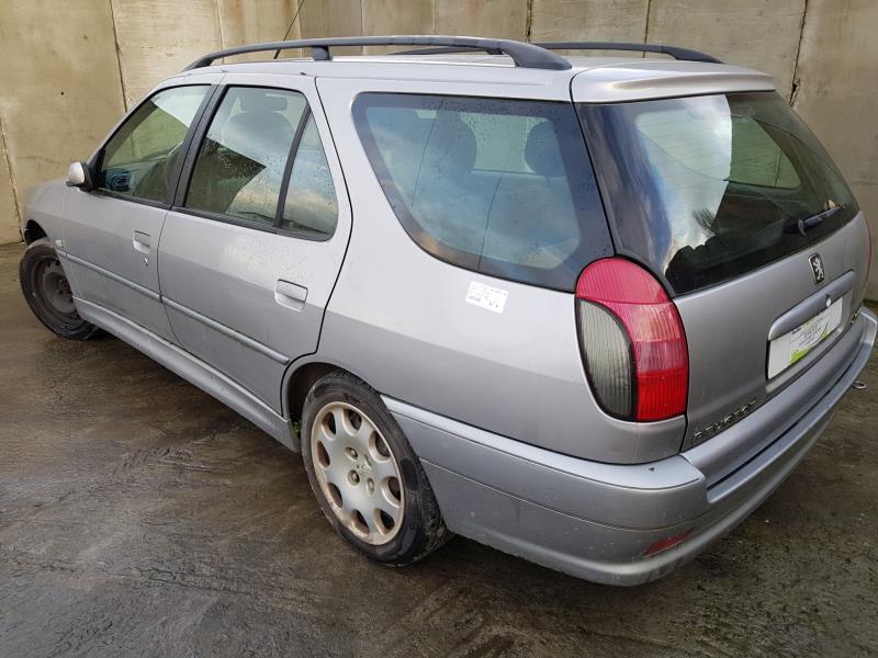 Image Feu arriere principal gauche (feux) - PEUGEOT 306