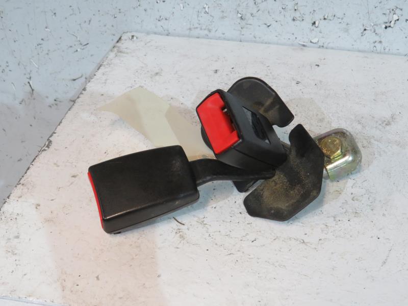 Aggancio cintura sicurezza posteriore sinistro AUDI A4 2 AVANT PHASE 1 BREAK Diésel - 1