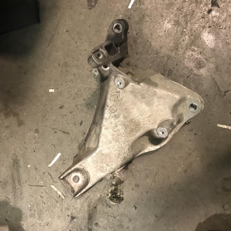 Support moteur gauche BMW SERIE 1 E87 PHASE 1  - 1
