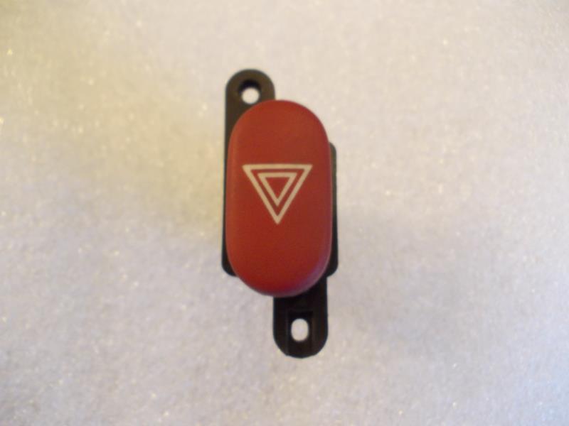 Bouton de warning RENAULT LAGUNA 1 PHASE 1  - 1