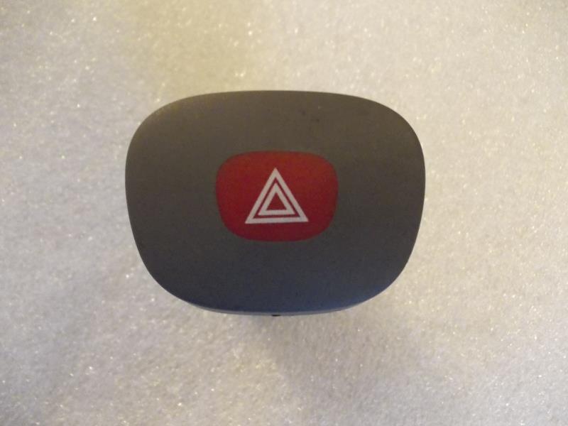 Bouton de warning RENAULT CLIO 2 PHASE 1  - 1